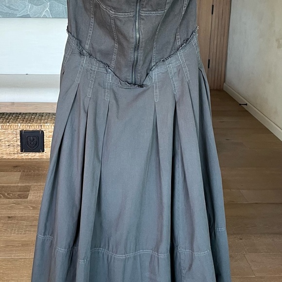 Anthropologie Pilcro Charcoal Textured Smocked Top - Picture 2 of 5